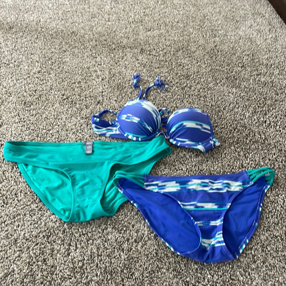 Aerie bathing suit 34a top and large bottoms